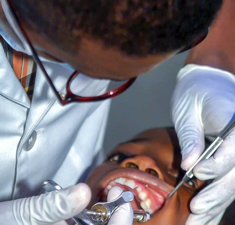 Fast and effective 1-hour teeth whitening service for instant results Guildford